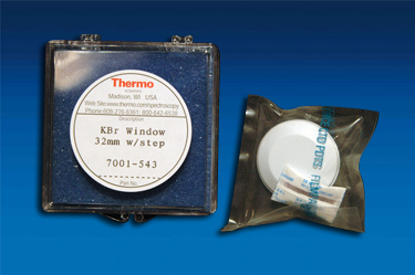7001-543 KBr Window, 32 mm with step